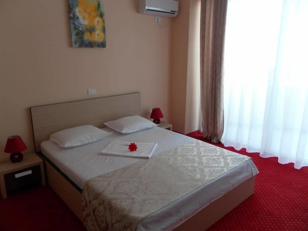Hotel Romantic Mamaia Extérieur photo