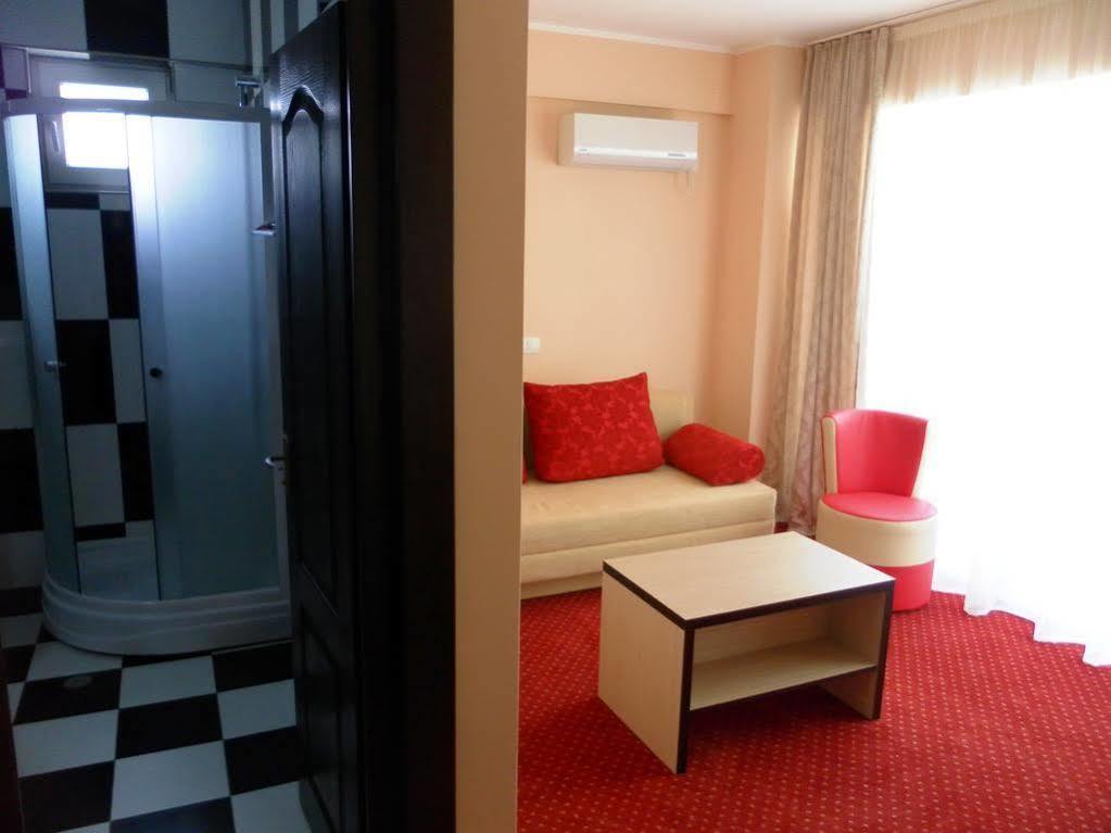 Hotel Romantic Mamaia Extérieur photo