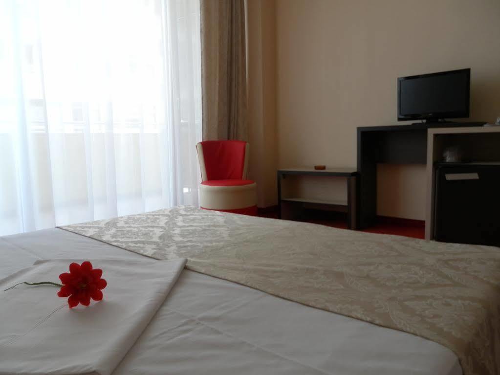 Hotel Romantic Mamaia Extérieur photo